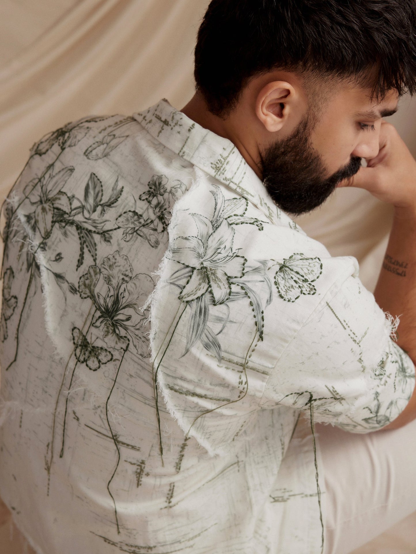 Hand-drawn floral printed shirt 
