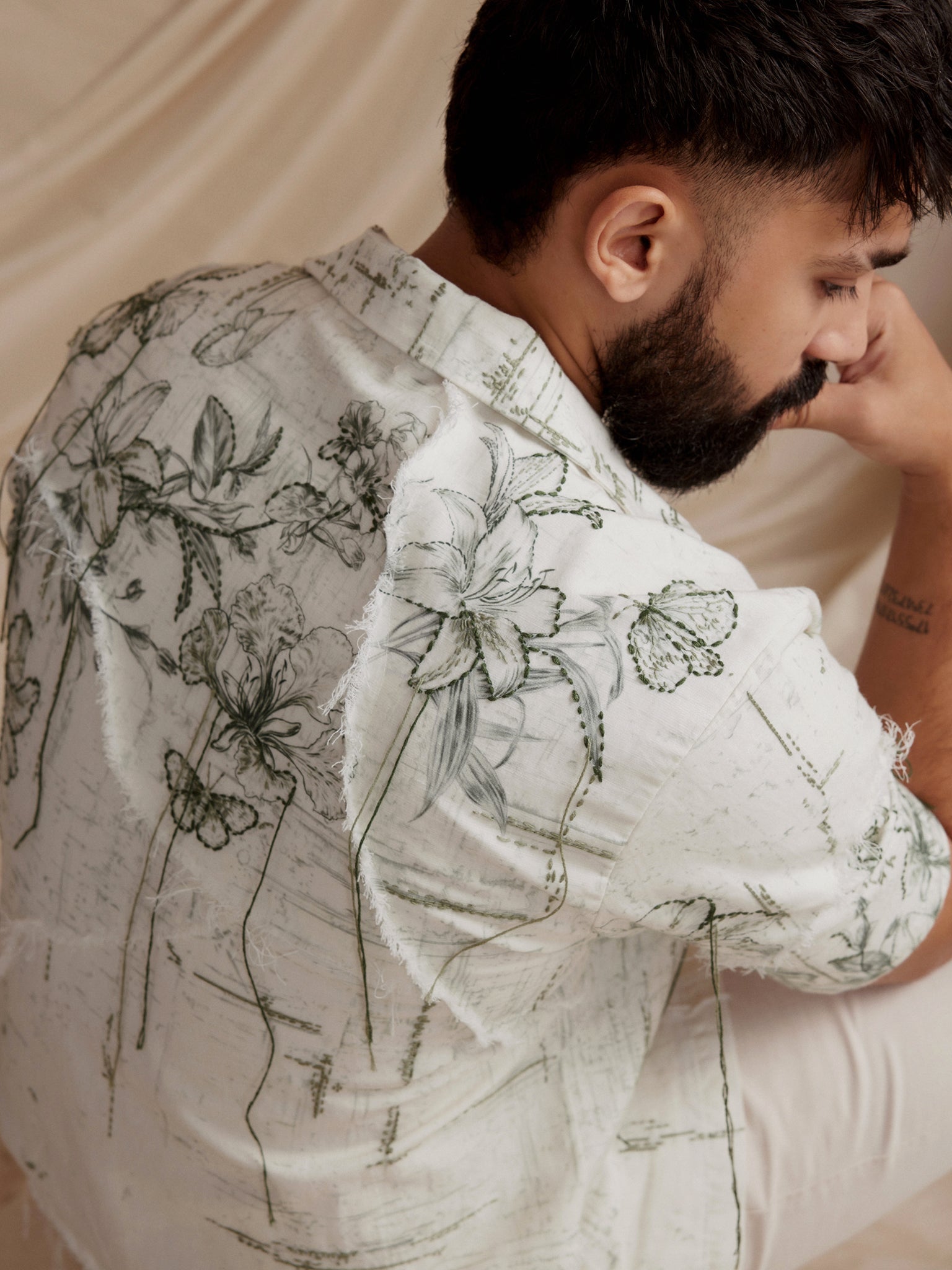Hand-drawn floral printed shirt 