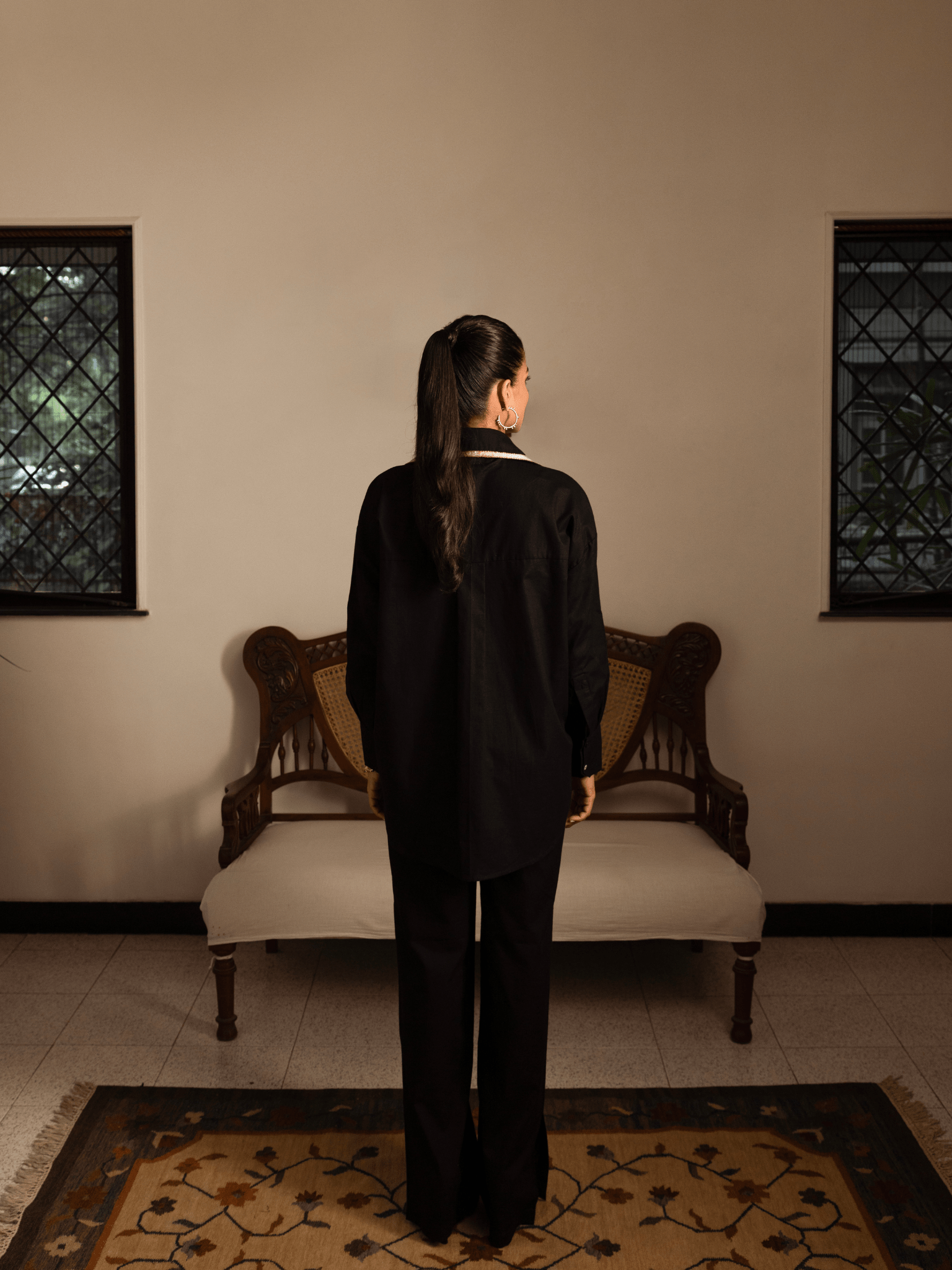 Luxury black oversized shirt with embroidered collar and pocket